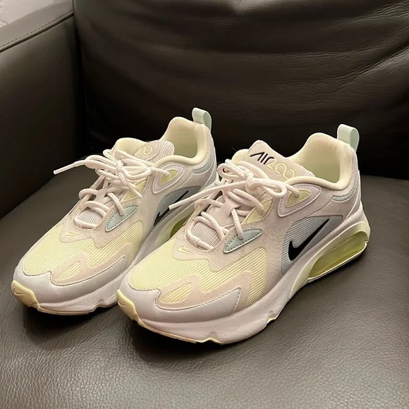 Nike Air Max 200 - Picture 1 of 4